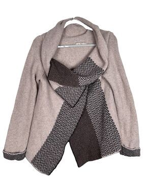 A.Ida 70% wool knit wrap sweater Made in Italy geometric border Sz L